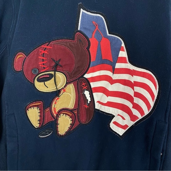 Vintage Red Tag Brand Sweatshirt Mens Medium Unisex Pullover Crewneck Flag Bear - Picture 4 of 14